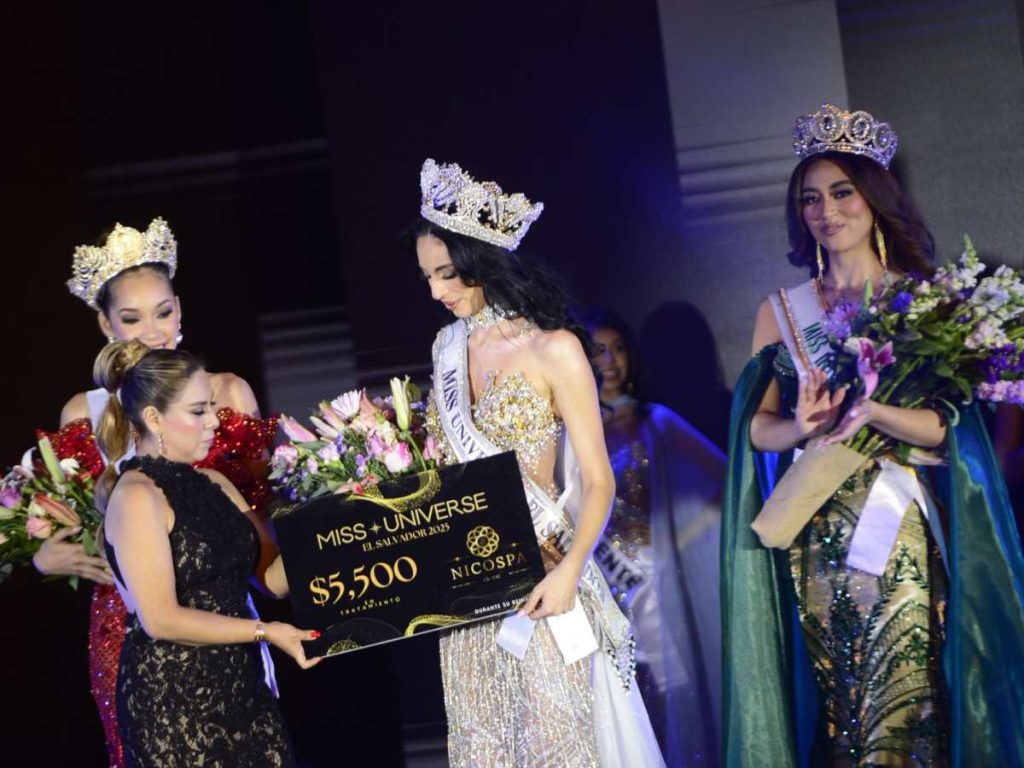 Giulia Zanoni, Miss Universe El Salvador 2025