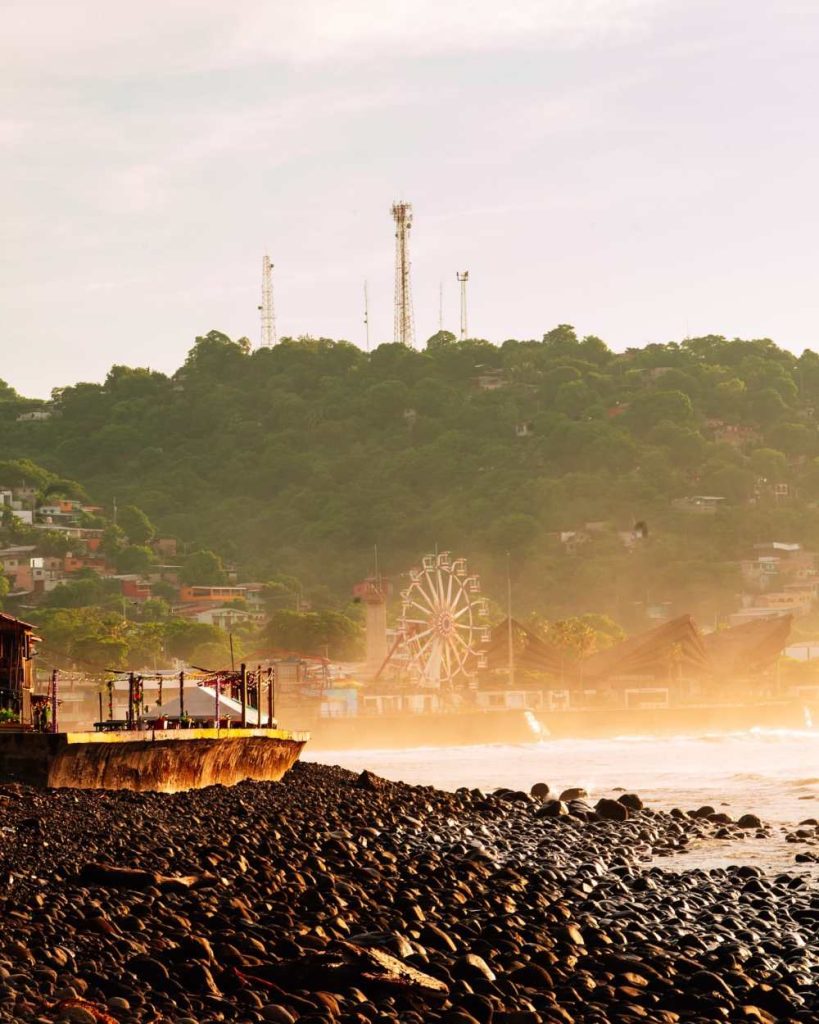 Punta Roca, en La Libertad,