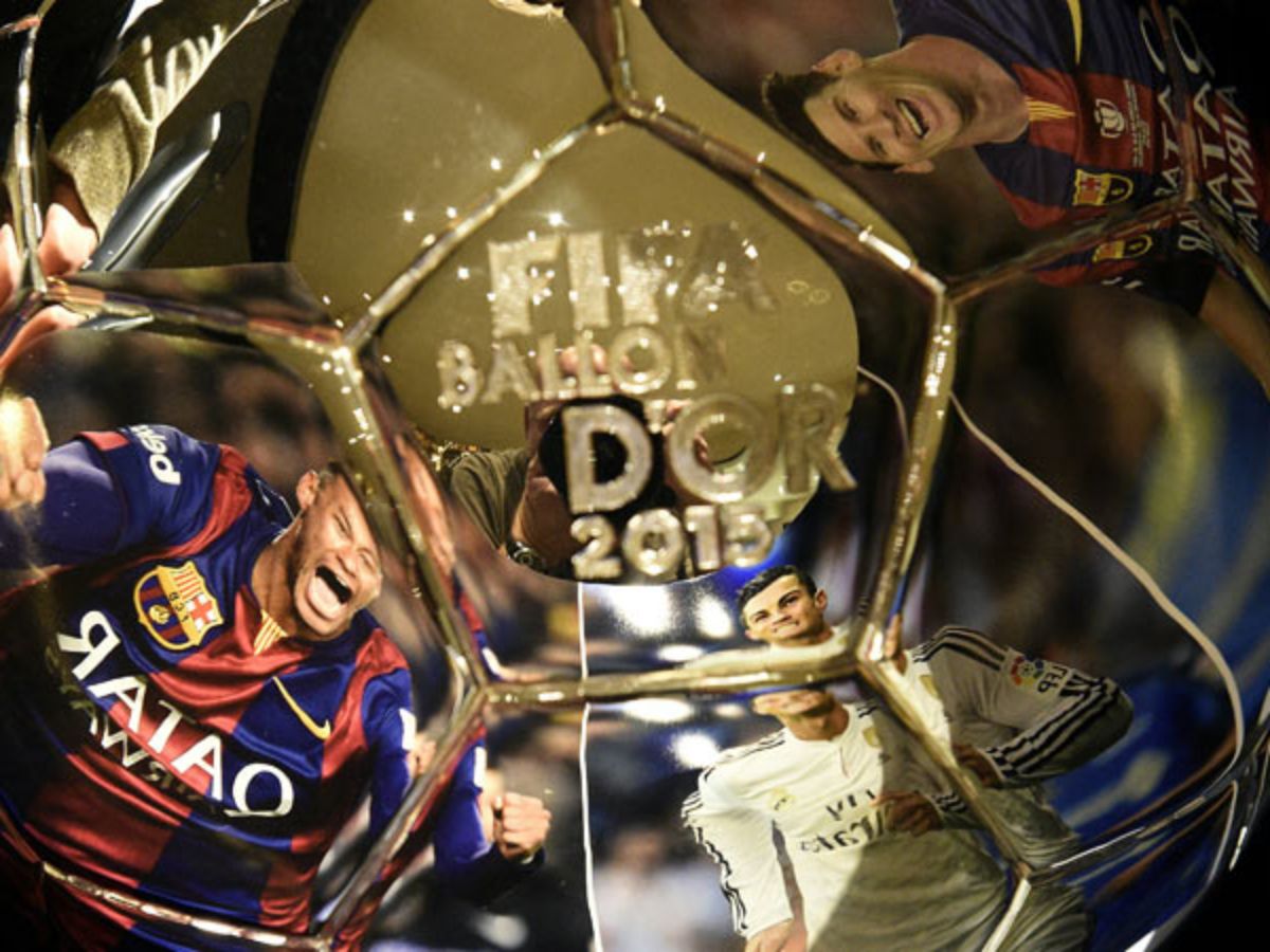 Lionel Messi ganó un sexto Balón de Oro sin precedentes el lunes después de otro año sublime para el argentino , cuya brillantez familiar se mantuvo intacta incluso en tiempos difíciles para el club y el país. Foto AFP