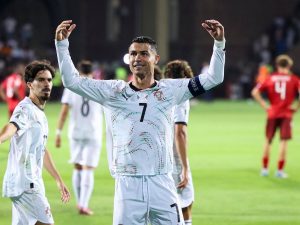 Cristiano Ronaldo de Portugal celebra el gol del 0-4 durante el partido de clasificación del Grupo F para la Copa Mundial de la FIFA 2026 entre Armenia y Portugal, en Ereván, Armenia, el 6 de septiembre de 2025. Foto / EFE