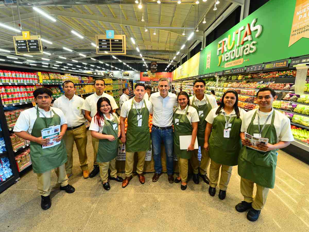 La construcción de Súper Selectos El Encuentro tomó cerca de seis meses