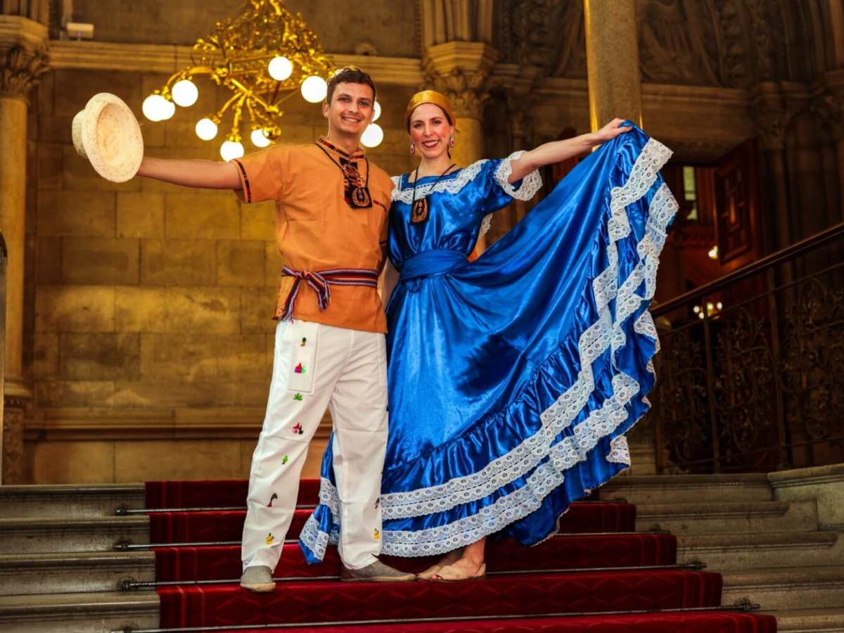 Traje Típico El Salvador