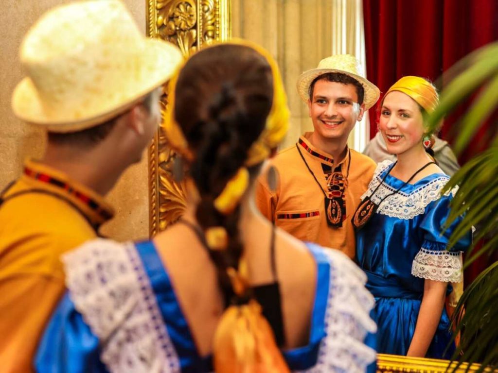 Traje Típico El Salvador