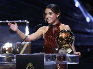 Aitana Bonmatí sigue siendo la reina del fútbol mundial: gana su tercer Balón de Oro