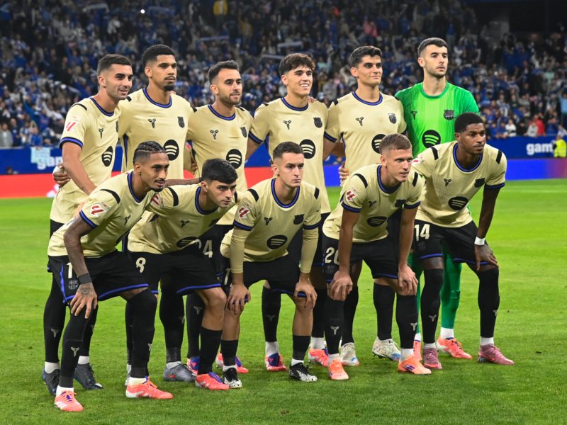 El Barcelona remontó 1-3 en su visita al Real Oviedo por la sexta jornada de LaLiga EA Sports, manteniéndose a dos puntos del Real Madrid. Foto: AFP