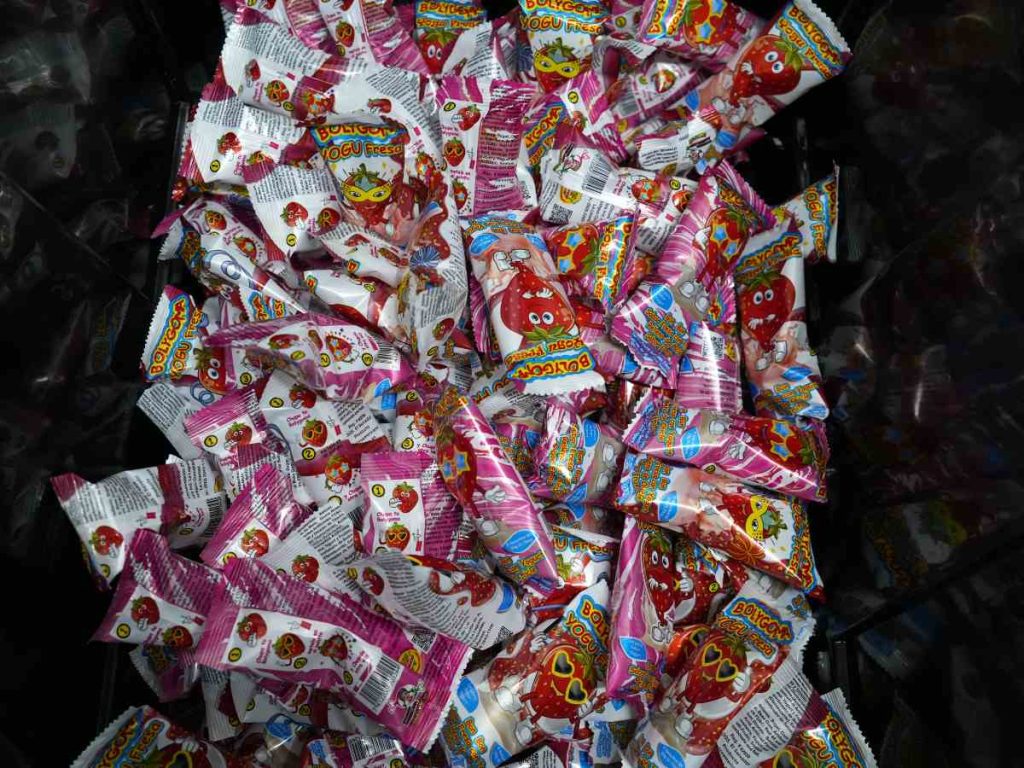 Endulzando cumpleaños, piñatas y celebraciones desde 1929.