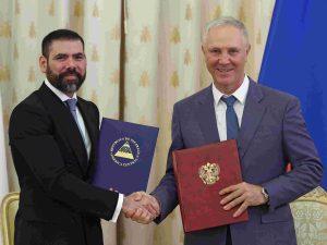 Laureano Ortega Murillo firma en Moscú acuerdos comerciales con representantes rusos y de regiones ucranianas ocupadas, reforzando la alianza económica entre Managua y el Kremlin.