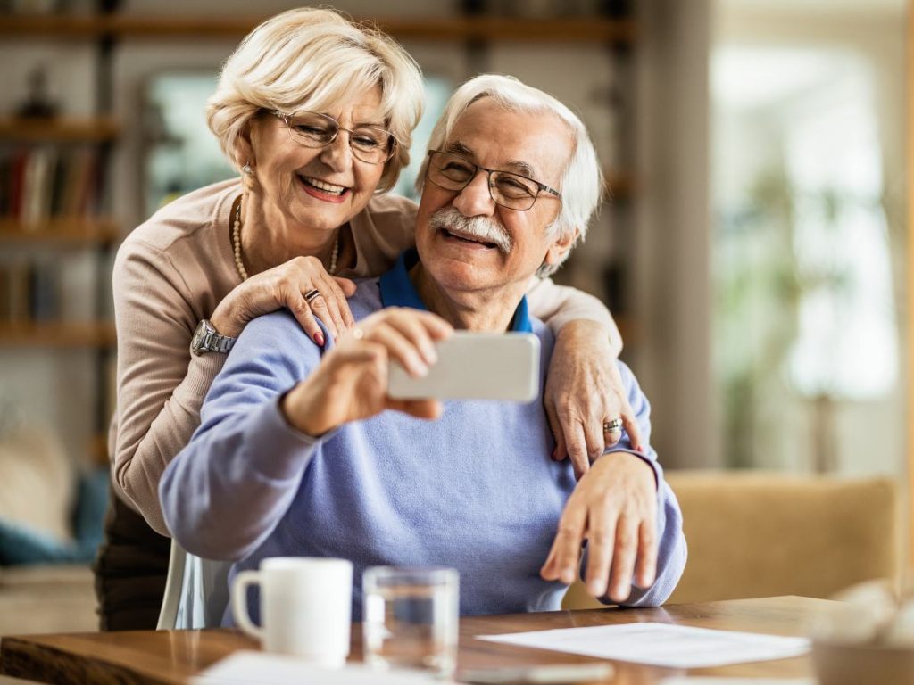 Expertos advierten que la sostenibilidad del sistema de pensiones depende de reformas urgentes y de una mayor transparencia en el manejo de los fondos. / Foto Freepik.