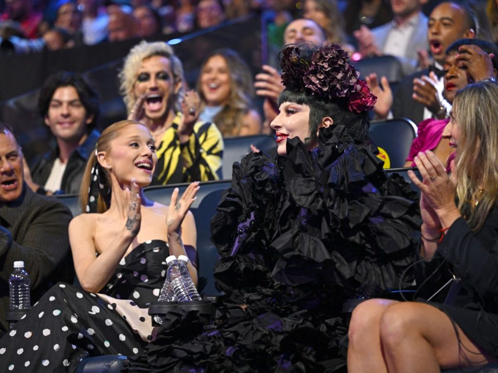 Ariana Grande y Leidy Gaga fueron las grandes ganadoras de esta noche. Foto/ AFP
