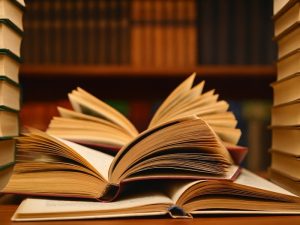 10 libros de cuentos y poesía que tenés que leer al menos una vez