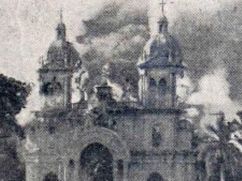 El 8 de agosto de 1951 a las 4 de la tarde inició el voraz incendio que terminó con el templo católico.
