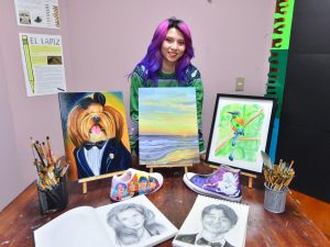 Angie Coreas, artista salvadoreña de 28 años, ha hecho del arte su vida.