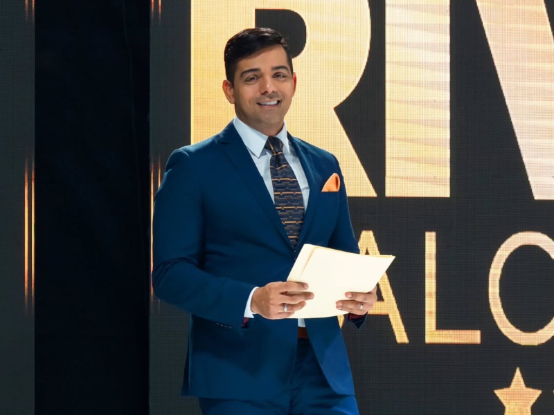 Kerim Handal, presentador de Miss Universo 2025.