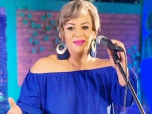 Ligia Morales responde a crítica sobre El Sombrero Azul