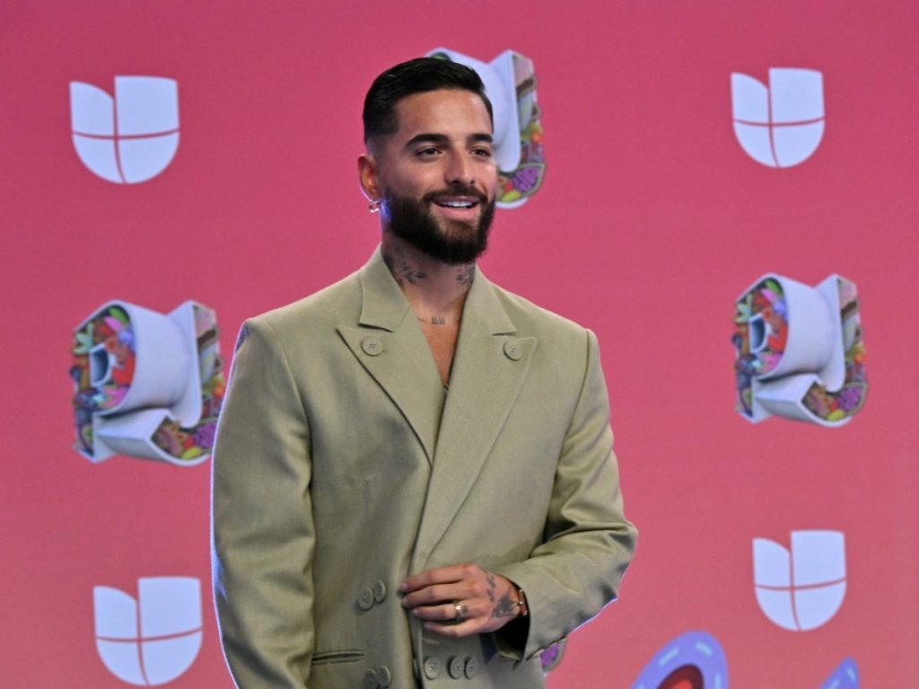 El cantante colombiano Maluma asiste a la 22ª edición de los Premios Juventud en el Figali Convention Centre de Ciudad de Panamá, el 25 de septiembre de 2025 Foto/ AFP