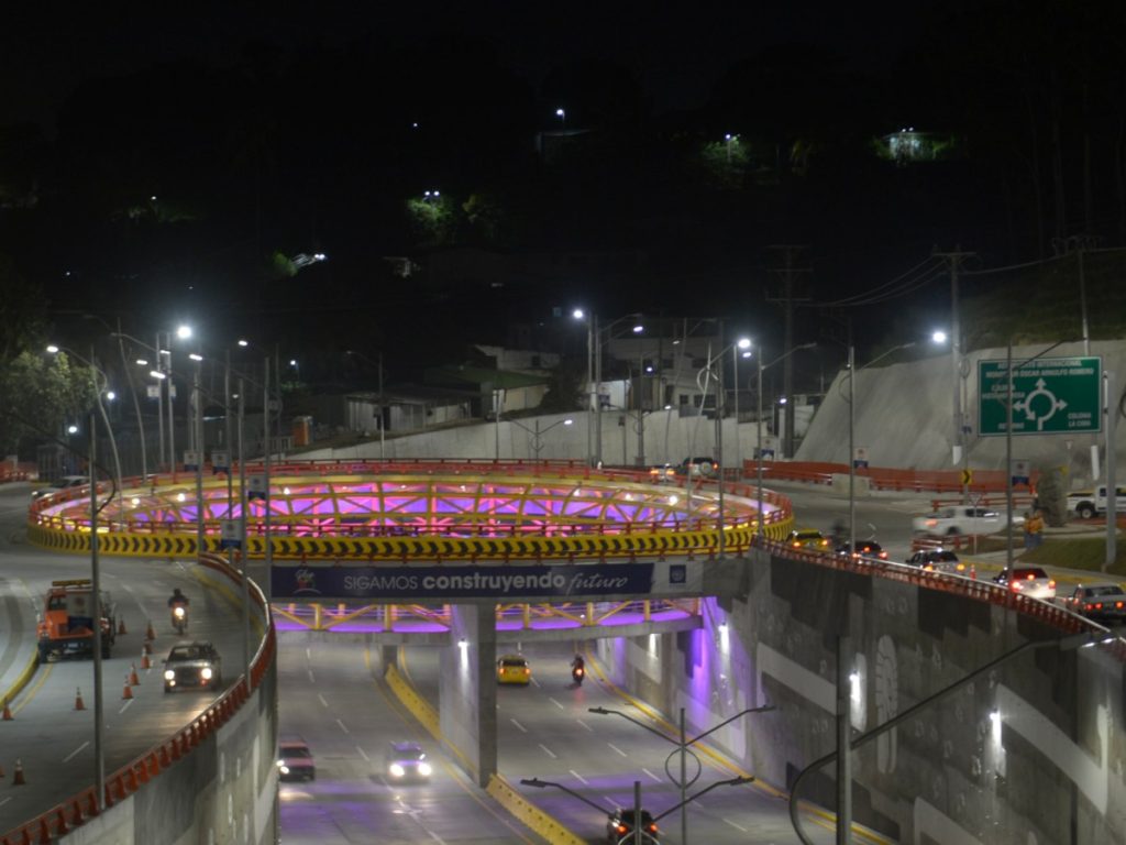“El respeto a la prioridad y la velocidad adecuada en los redondeles reduce de forma significativa el riesgo de accidentes viales Foto/ archivo