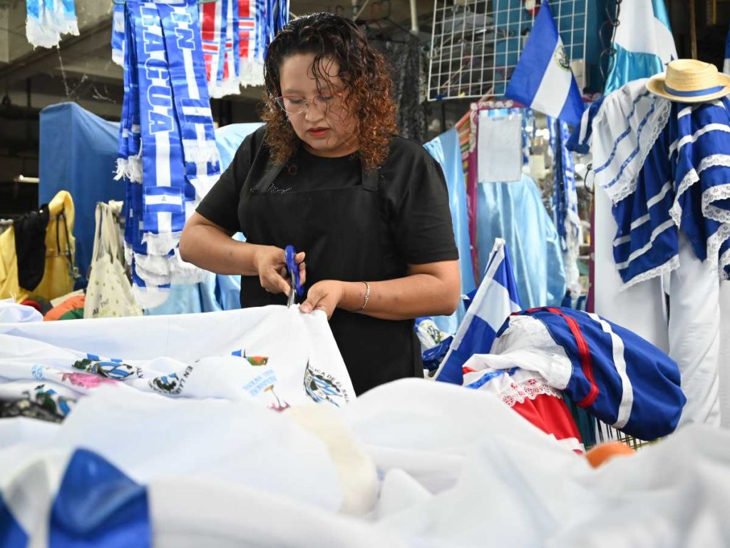 Mildred Orantes modista Mercado Central