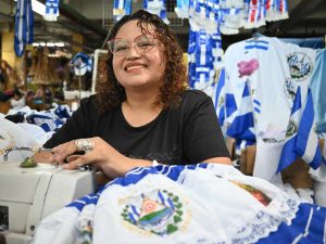 Mildred Orantes modista Mercado Central