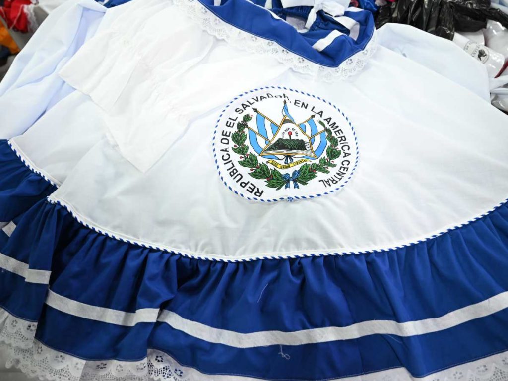 Mildred Orantes modista Mercado Central