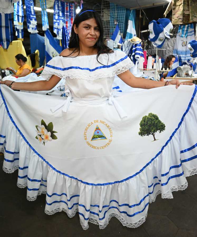 Mildred Orantes modista Mercado Central