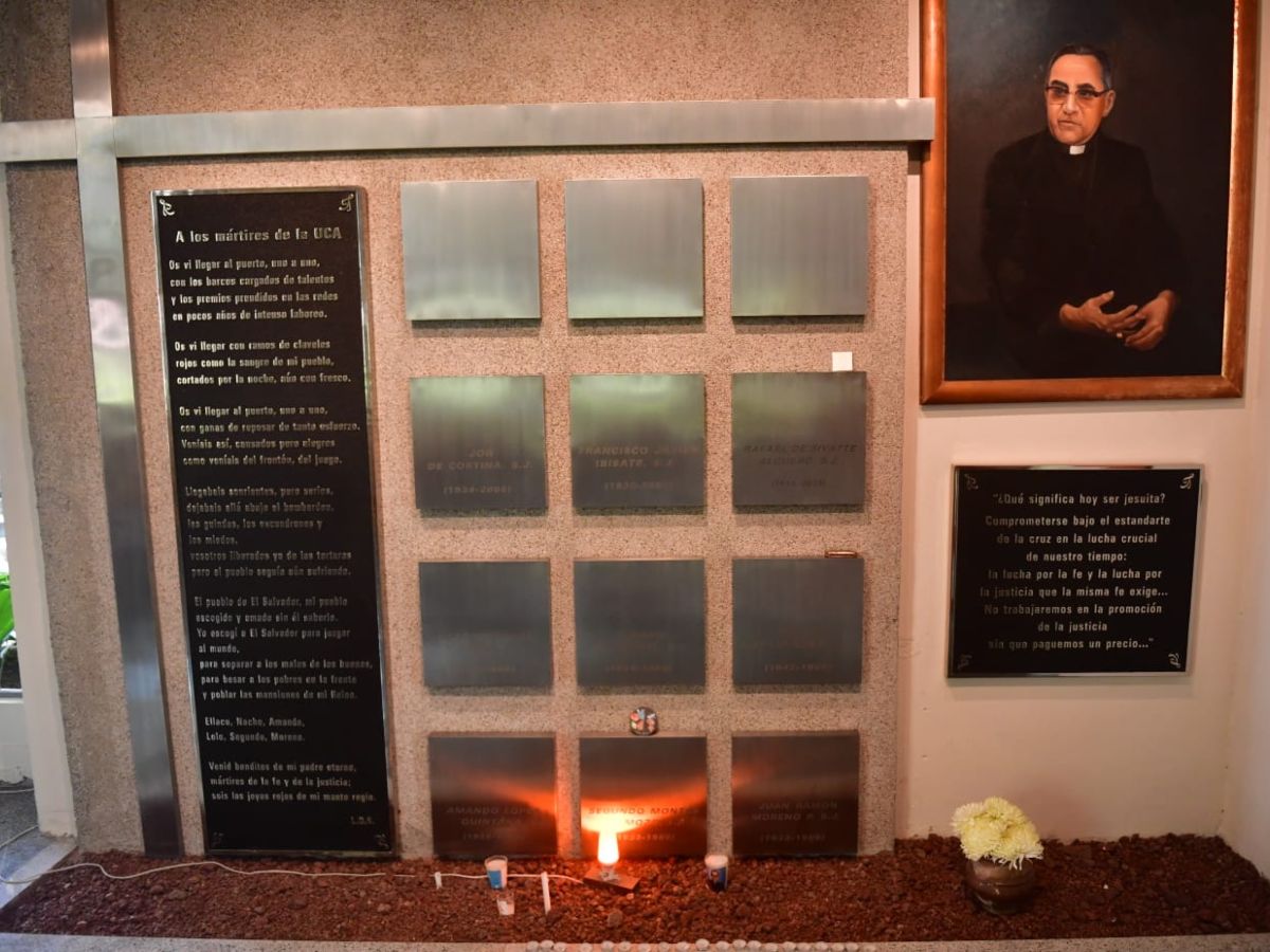 nacional-velorio-padre-jose-maria-tojeira-uca-10