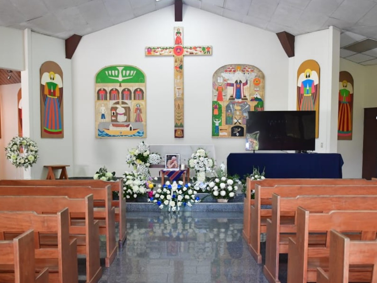 nacional-velorio-padre-jose-maria-tojeira-uca-9