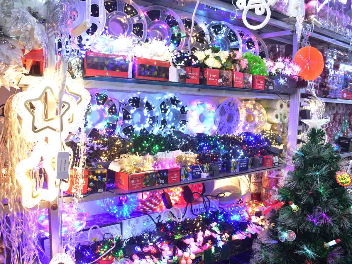 noticias-articulos-navideños-centro-san-salvador (9)