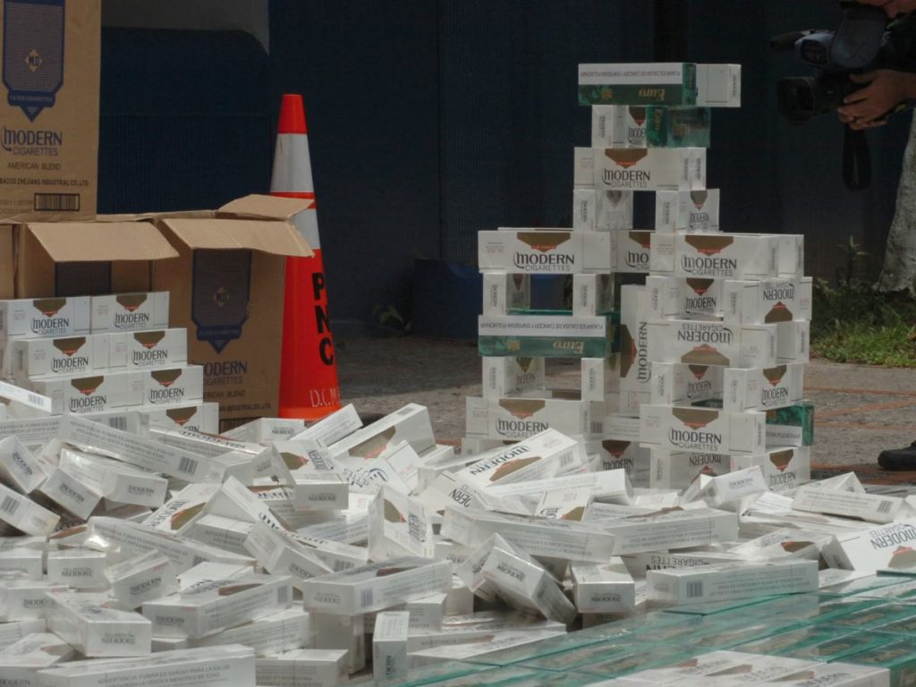 Los cigarrillos son uno de los productos más confiscados por las aduanas salvadoreñas, sobre todo en la parte occidental del país.