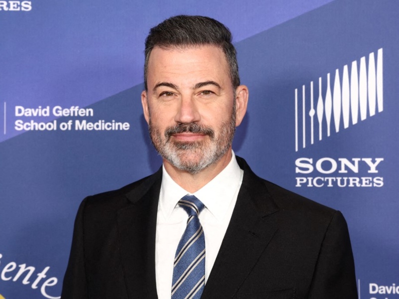 Jimmy Kimmel asiste al 28.º evento anual "Taste For A Cure" de la Fundación del Centro Oncológico Jonsson de UCLA en el Hotel Beverly Wilshire.