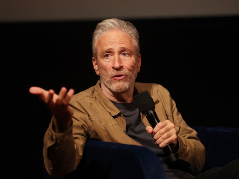 Jon Stewart asiste al evento FYC "The Daily Show" de Comedy Central en el Teatro Linwood Dunn el 7 de junio de 2025 en Los Ángeles, California.
