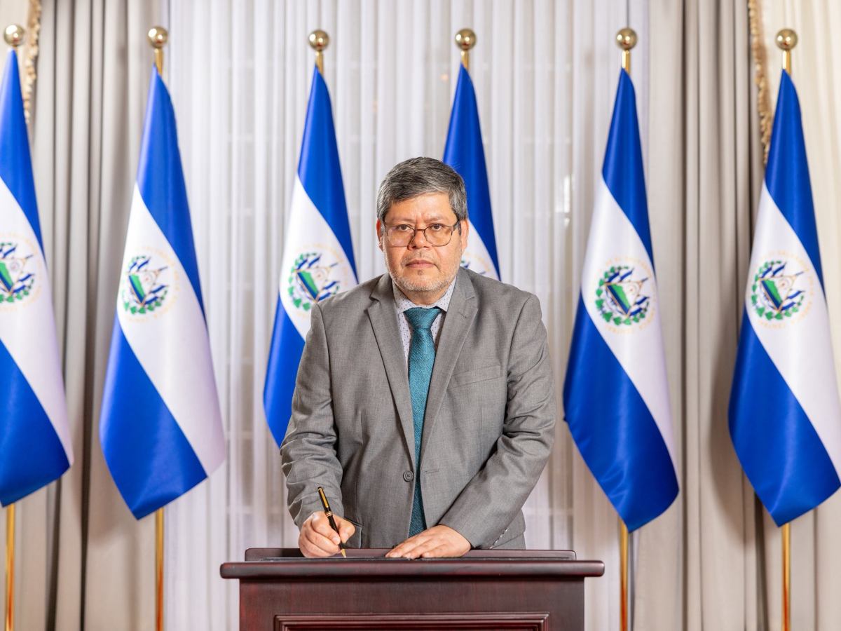 El físico y geólogo Dagoberto Arévalo asume oficialmente la titularidad de ANDA