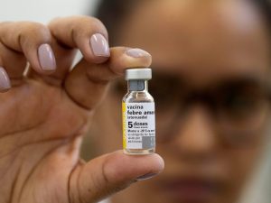 La vacuna para la fiebre amarilla solo se aplica una vez en la vida y su certificado tiene vigencia permanente.