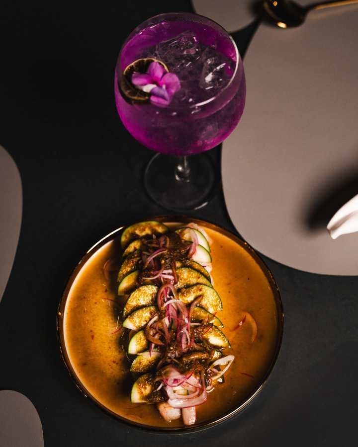 Azomalli en el Lago de Ilopango.