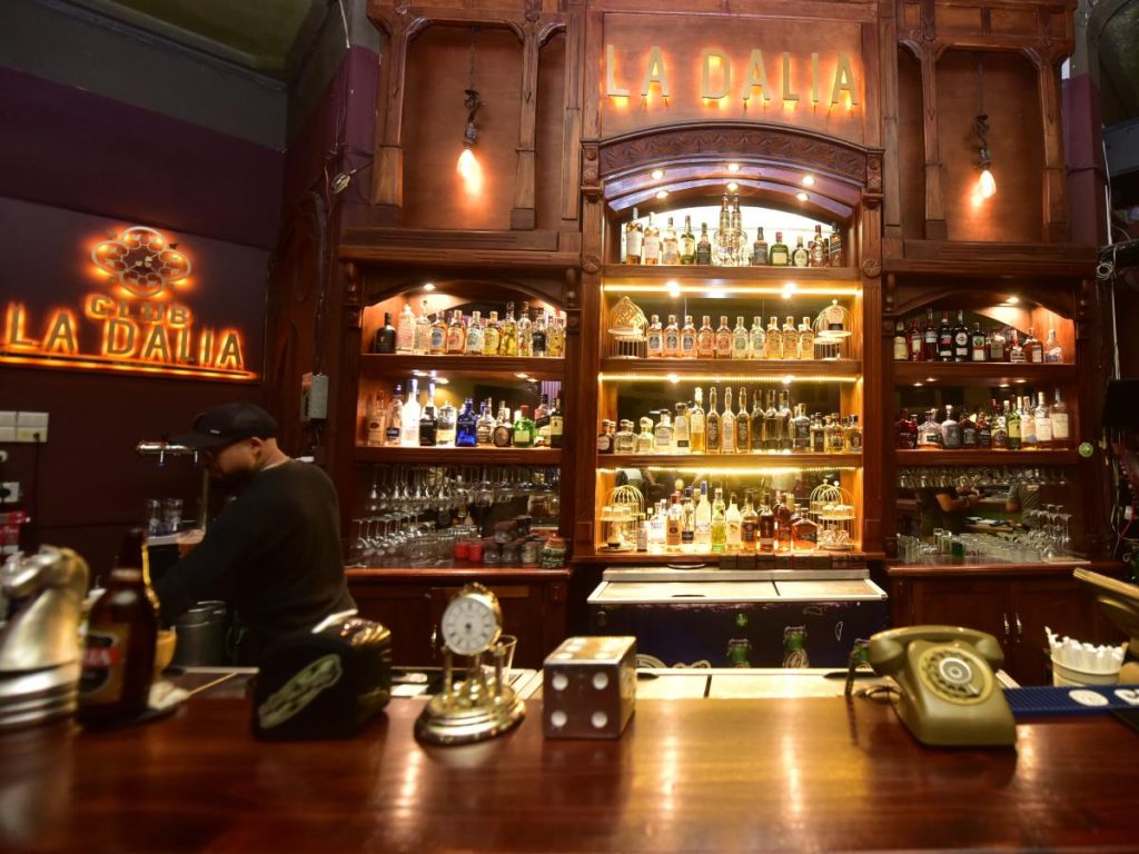 El Club La Dalia es un ícono del Centro Histórico de San Salvador donde tradición y la buena gastronomía se encuentran.