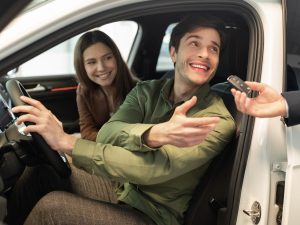 Recibir las llaves de tu carro ideal es más fácil cuando tomás decisiones informadas desde el inicio.