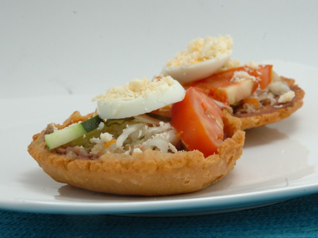 Las enchiladas son un plato típico salvadoreño 