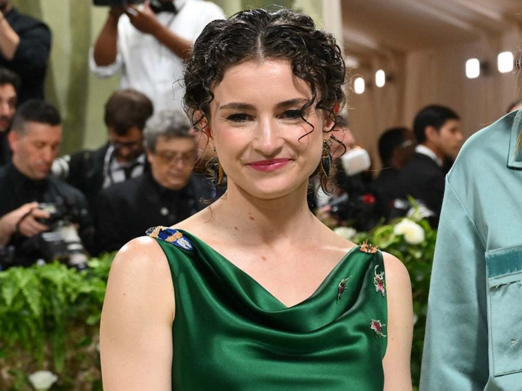 Chloe Malle llega a la Met Gala 2024 en el Museo Metropolitano de Arte, el 6 de mayo de 2024, en Nueva York. Fue nombrada nueva directora de Vogue, sucediendo a Anna Wintour.