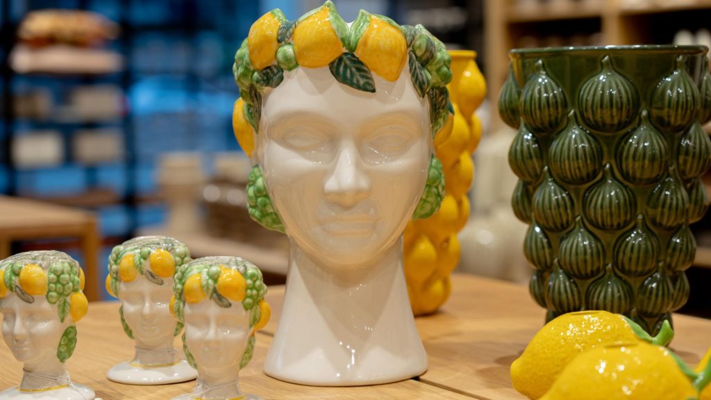 H&M Home llega a El Salvador con propuestas para sala, comedor, recámaras, cocina y más, dentro de la nueva tienda en Multiplaza. Fotografía/ Rodrigo Altamirano