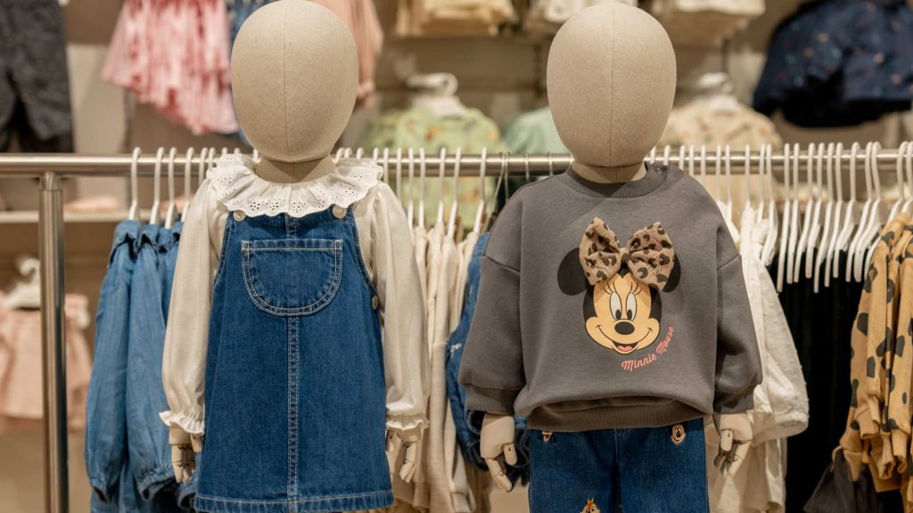 H&M Multiplaza contará con una amplia sección de moda para niños, con prendas cómodas y modernas. Fotografía/ Rodrigo Altamirano