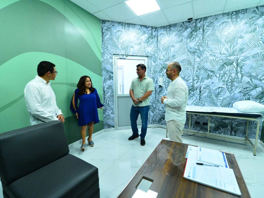 Inaguracion de Avante en Surf City 1