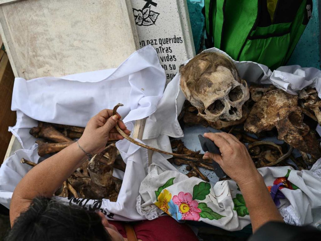 Preparación para el Día de Muertos.