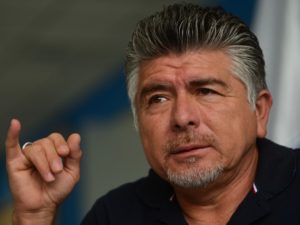 Mauricio Cienfuegos conversó de diversos temas en el programa de Jorge Ramos y su Banda. Foto EDH/ Yessica Hompanera