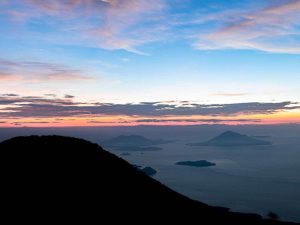 Acampar en el volcán de Conchagua, naturaleza y vistas únicas
