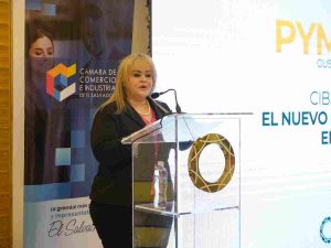 Leticia Escobar, presidenta de Camarasal