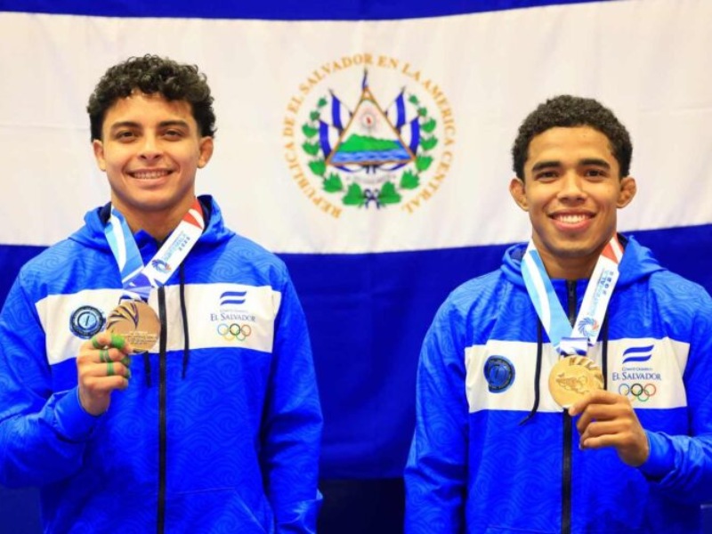 Diego Cálix y Jairo Moreno ganaron sendos oros en judo en los XII Juegos Centroamericanos de Guatemala 2025. / Foto cortesía INDES