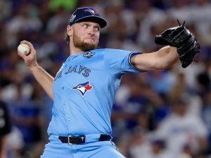 El lanzador Trey Yesavage fue la figura de los Toronto Blue Jays contra los Dodgers. Foto EFE