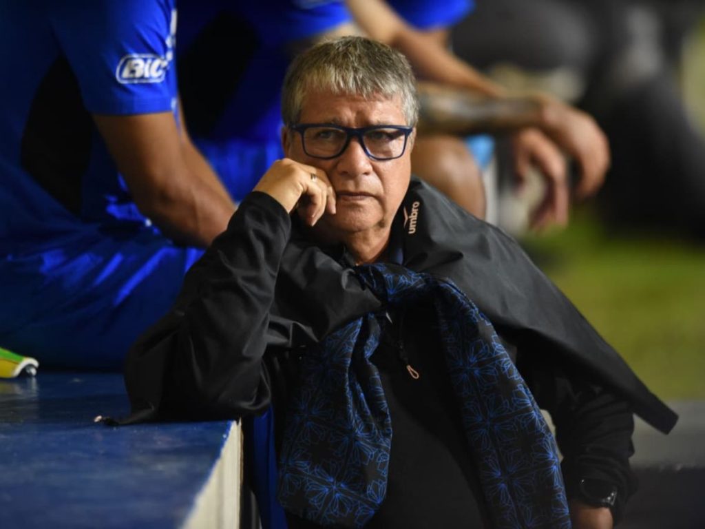 Hernán "Bolillo" Gómez en la derrota contra Guatemala. Foto Emerson Del Cid
