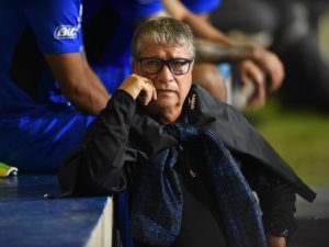 “Bolillo” Gómez: “Hicimos un buen primer tiempo, pero entramos desconcentrados en el segundo”