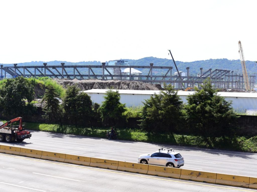 Así luce la construcción del nuevo Estadio de El Salvador. Foto Emerson Del Cid