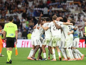 El Real Madrid venció 2-1 al FC Barcelona en un Clásico vibrante disputado en el Santiago Bernabéu, consolidando su liderato en LaLiga con 27 puntos